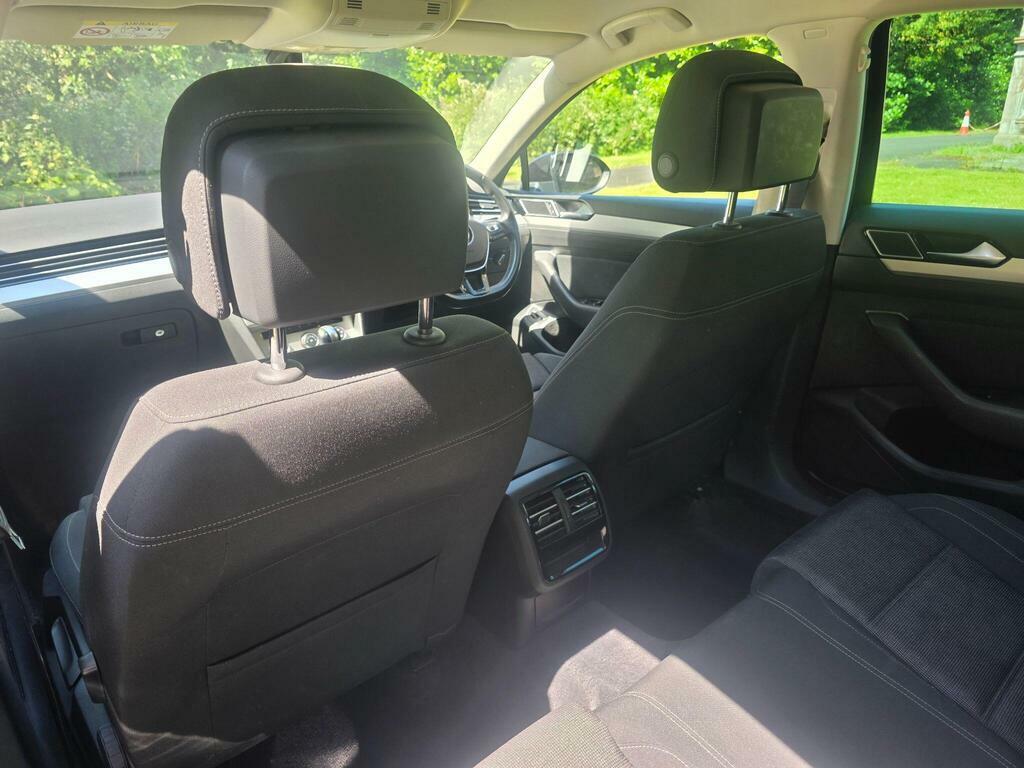 Volkswagen Passat   #23