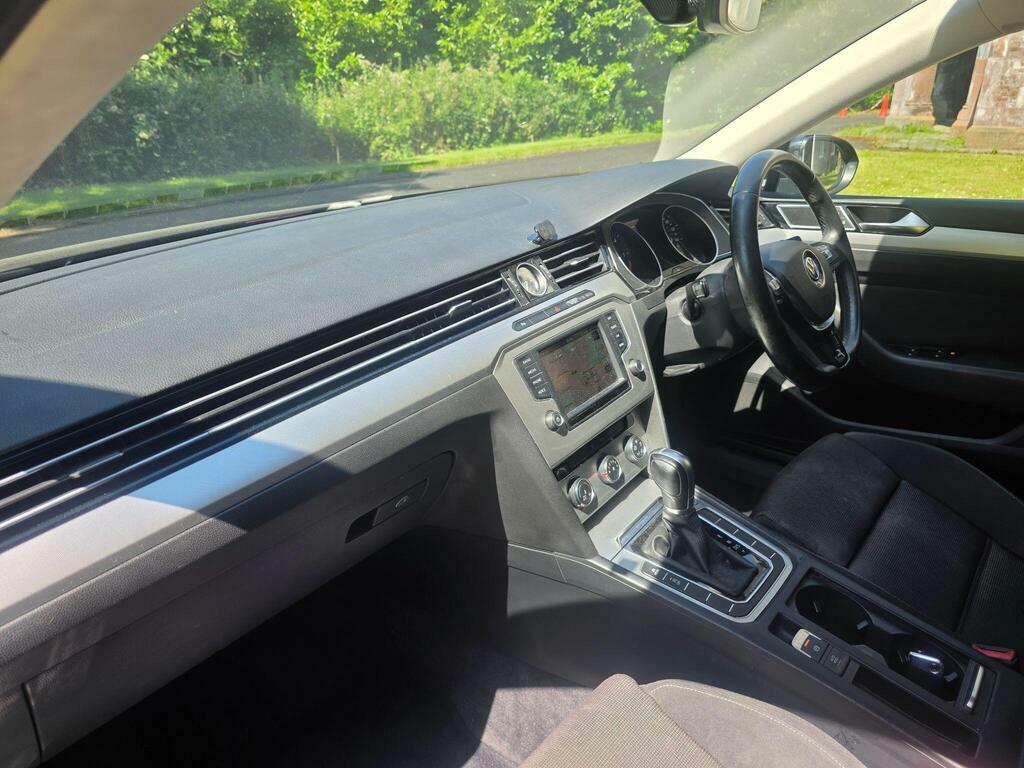 Volkswagen Passat   #15