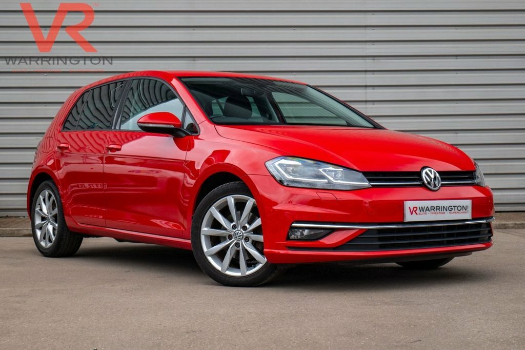 Volkswagen Golf 1.6L Gt Edition Red