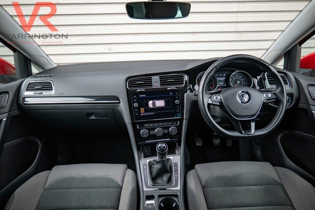 Volkswagen Golf 1.6L Gt Edition Red #2