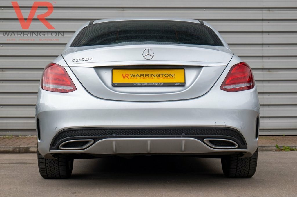 Mercedes-Benz C Class 2L Amg Line Silver #6