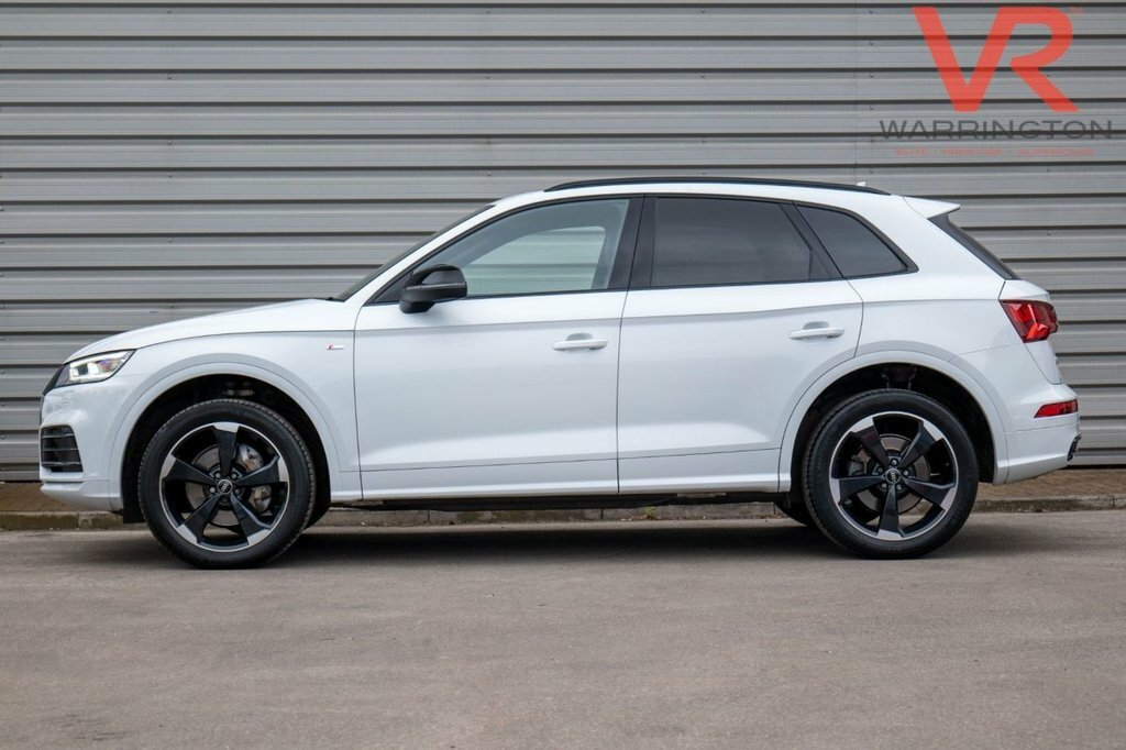 Audi Q5 2L Black Edition White #6
