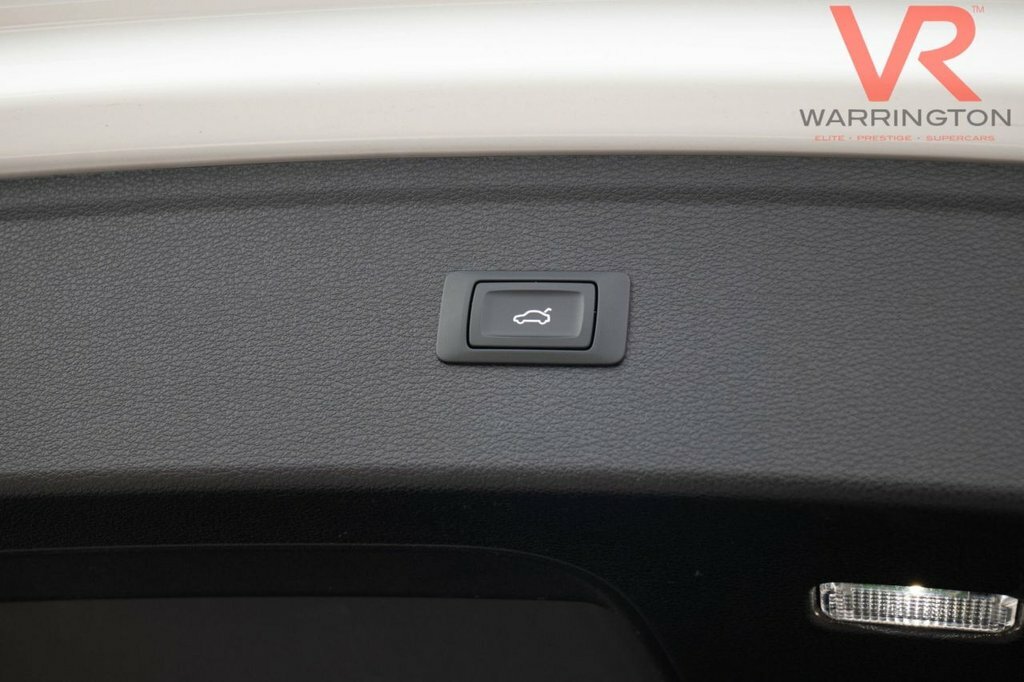 Audi Q5 2.0 Tdi Quattro S Line Plus S Tronic - Suv 5 S White #19