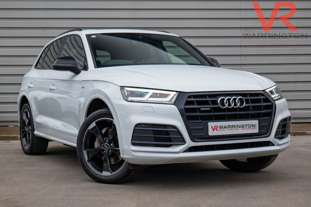 Audi Q5 2L Black Edition White