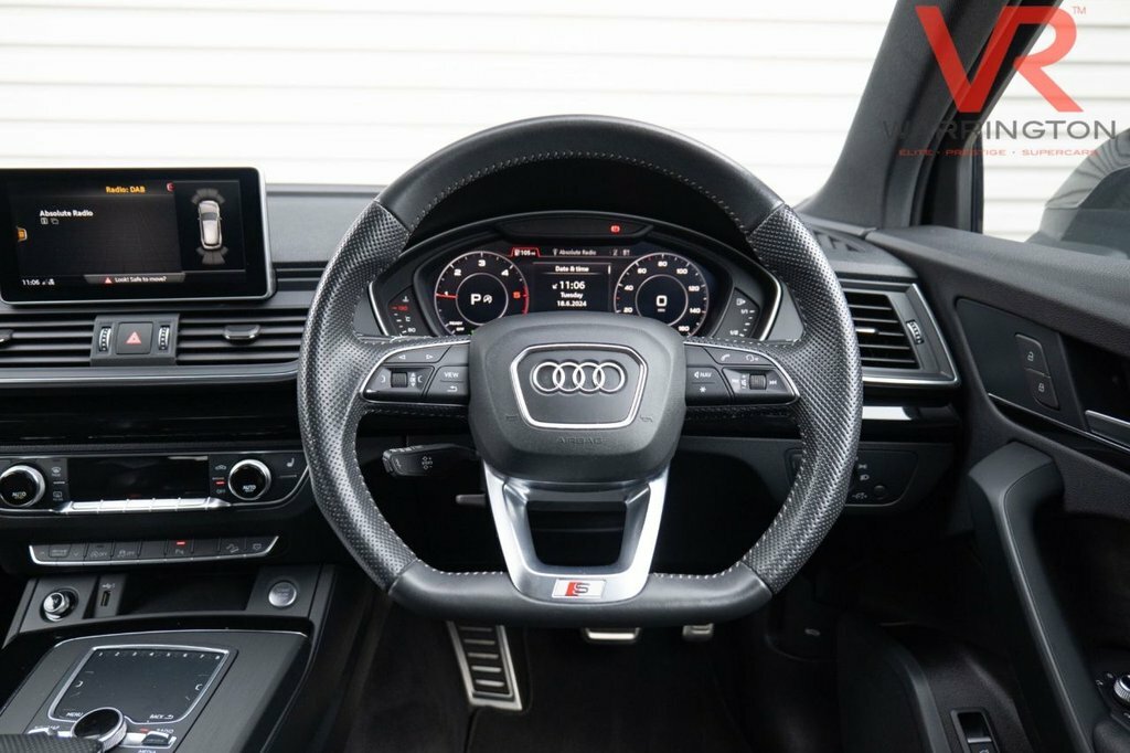 Audi Q5 2.0 Tdi Quattro S Line Plus S Tronic - Suv 5 S White #9