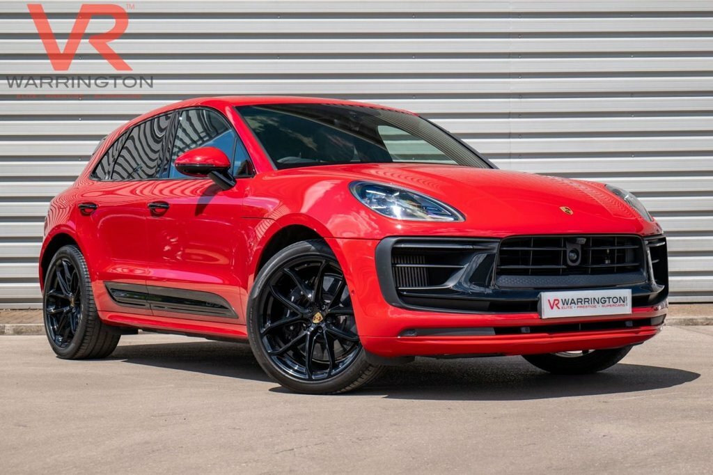 Porsche Macan 2.9L Gts Red
