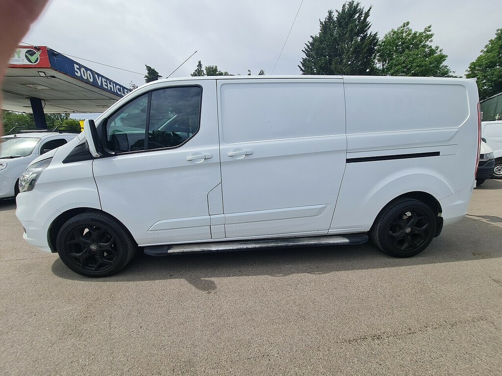 Ford Transit Custom 2.0 300 Ecoblue Limited Panel Van YM18WGF White #4