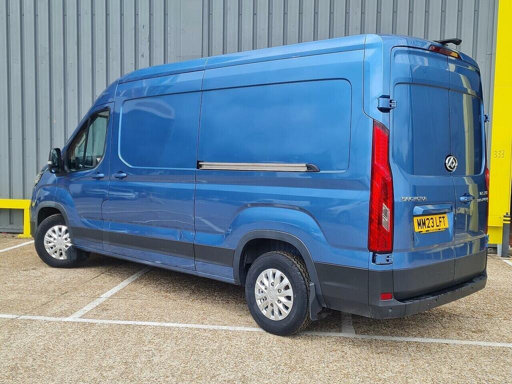 Maxus Deliver 9 D20 Lux Panel Van 2.0 Blue #4