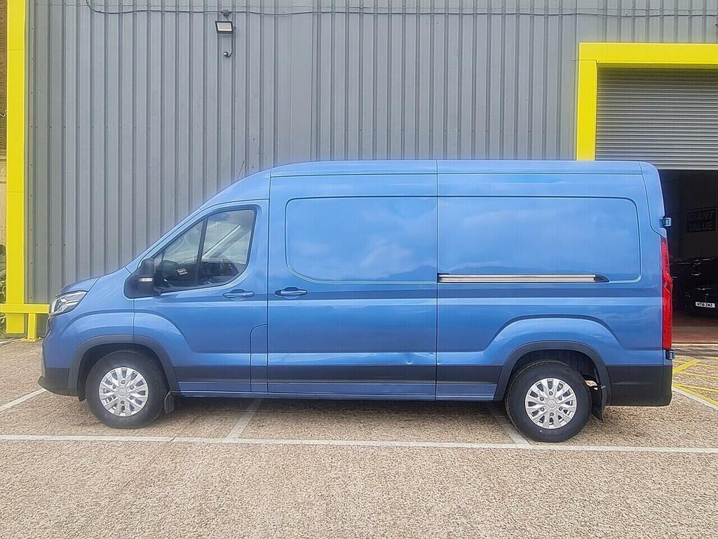 Maxus Deliver 9 D20 Lux Panel Van 2.0 Blue #3