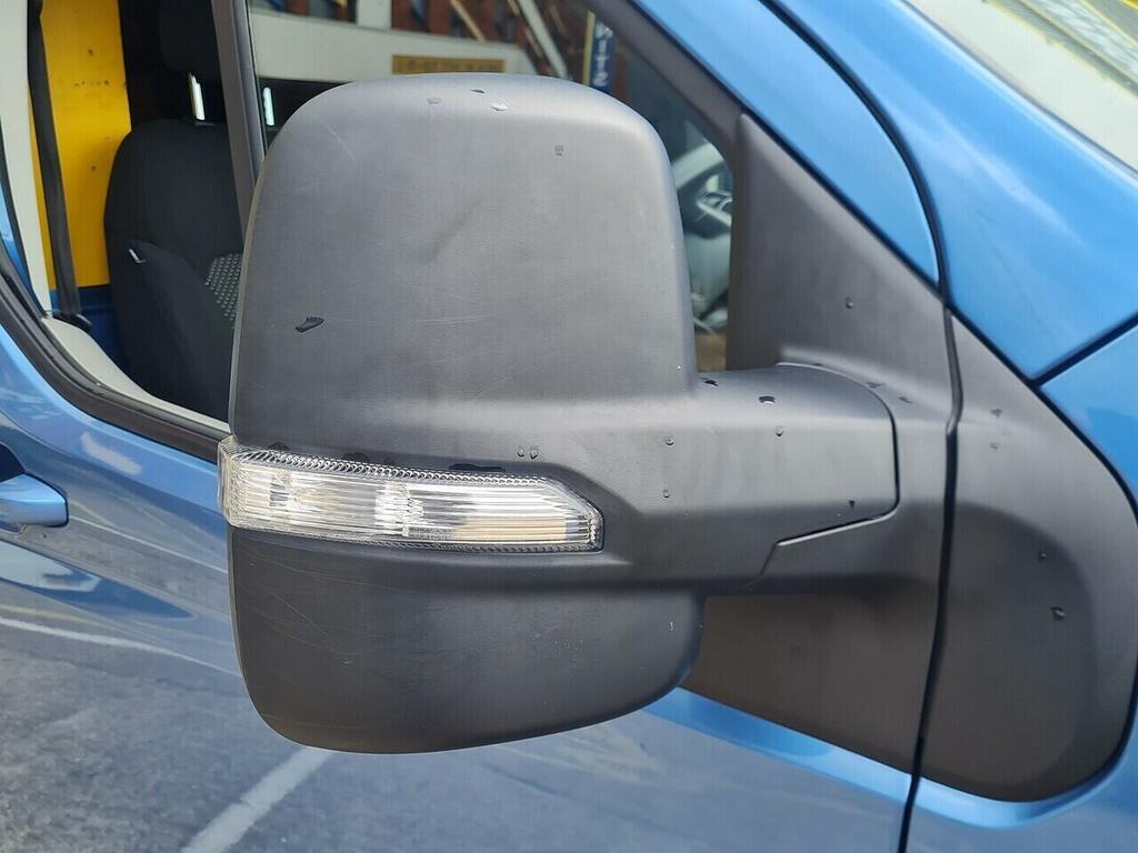 Maxus Deliver 9 2.0 D20 150 High Roof Van 0 Ps Blue #9