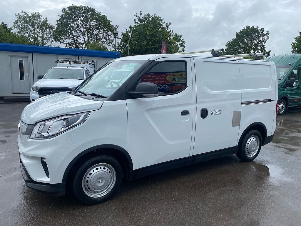 Maxus eDeliver 3 50.23Kwh Panel Van Fwd L1 122 P White #5