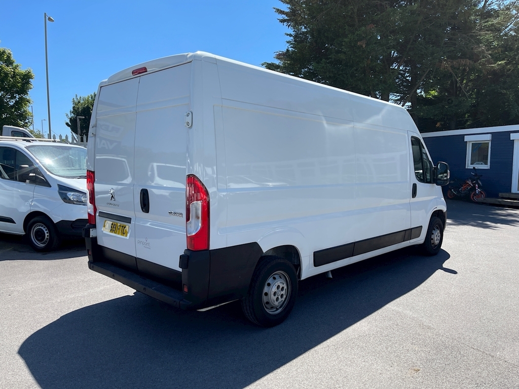 Peugeot Boxer Boxer Boxer Bluehdi 335 L3h2 Professional Pv Pane White #4