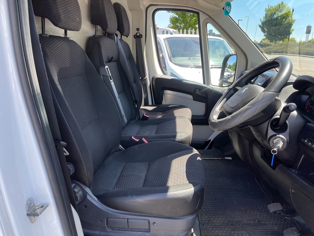 Peugeot Boxer 2L Null White #17