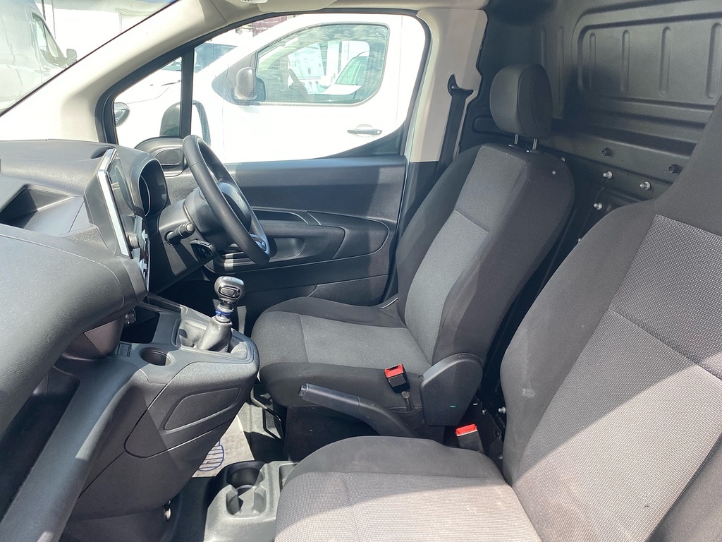 Citroen Berlingo Mpv White #12