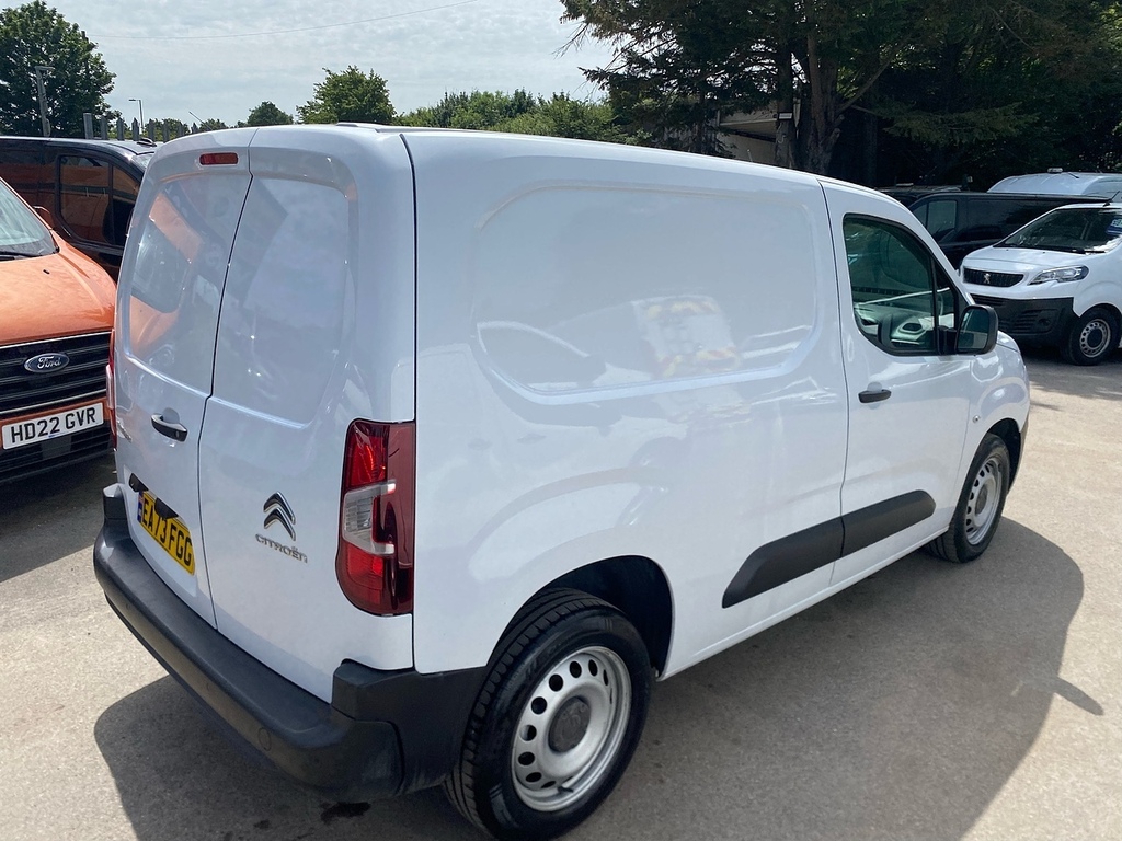 Citroen Berlingo Mpv White #9