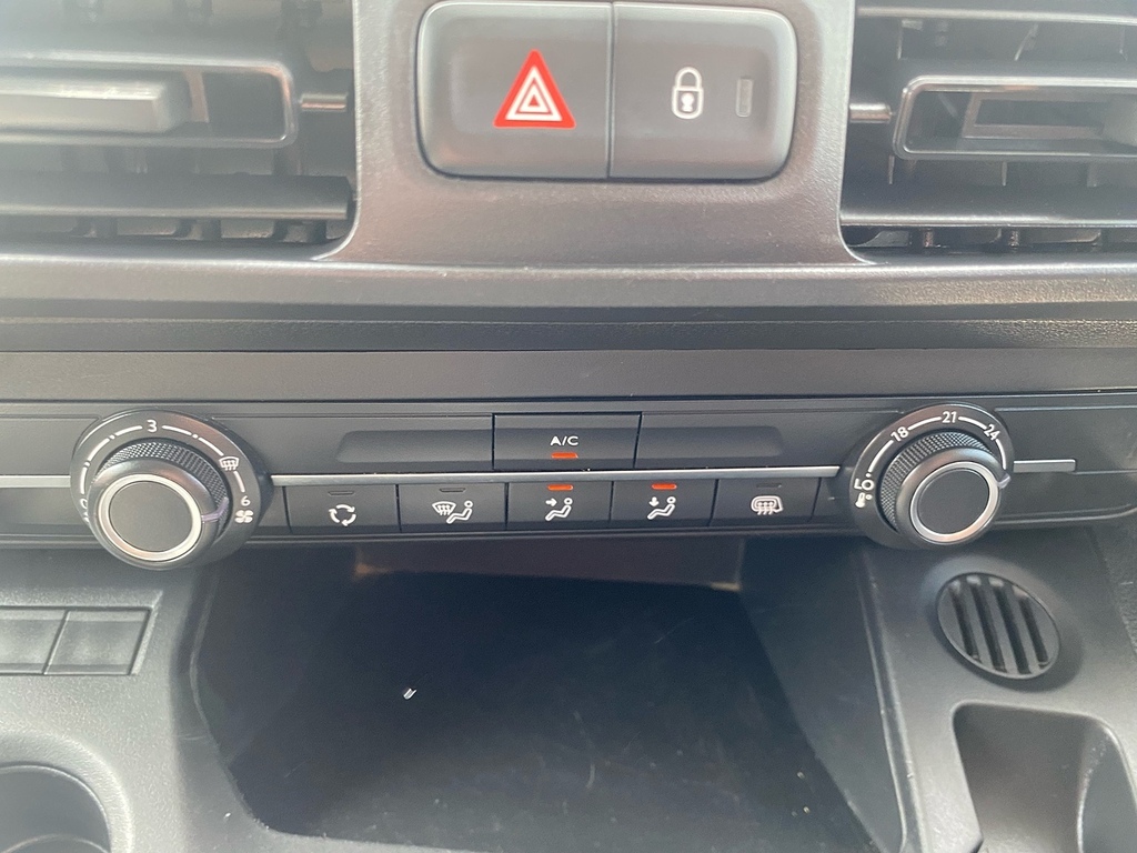 Citroen Berlingo Mpv White #17