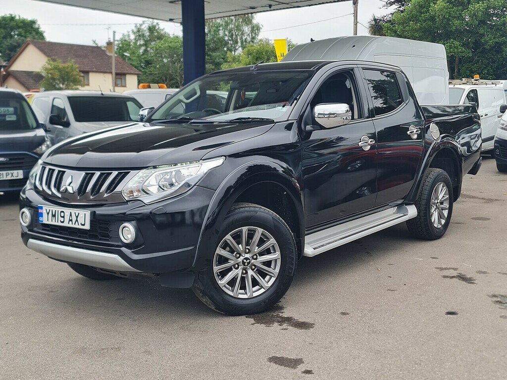 Mitsubishi L200 Di-d Dc Barbarian Pickup 2.4 YM19AXJ Black #3