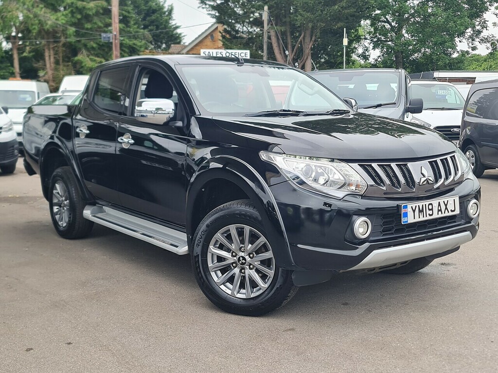 Mitsubishi L200 Di-d Dc Barbarian Pickup 2.4 Black