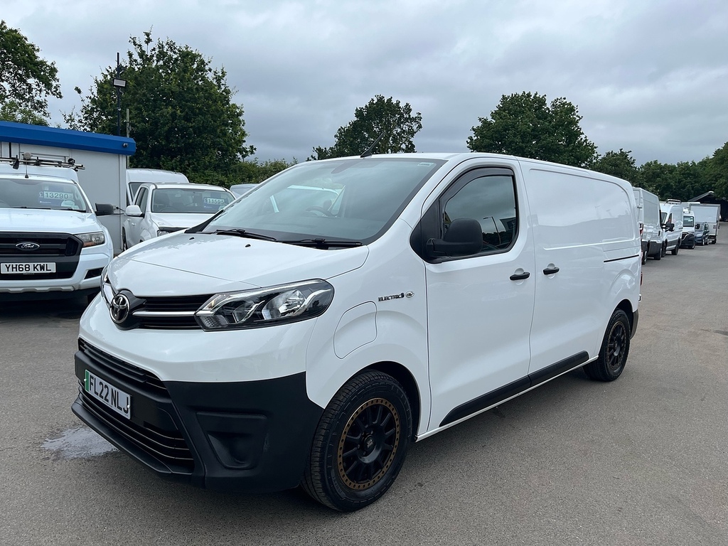 Toyota PROACE Icon White #3