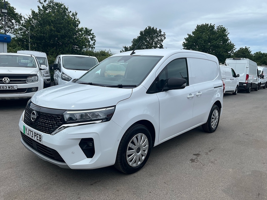 Nissan TOWNSTAR 45Kwh Tekna Panel Van 6Dr L1 122 Ps White #3