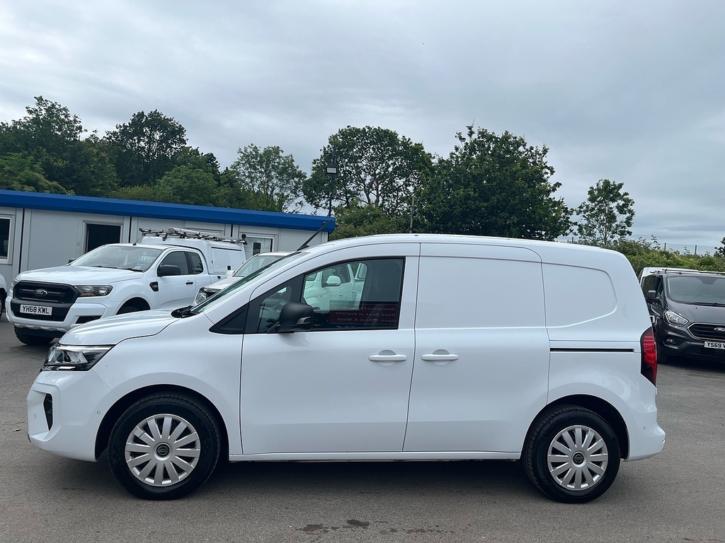 Nissan TOWNSTAR 45Kwh Tekna Panel Van 6Dr L1 122 Ps White #5