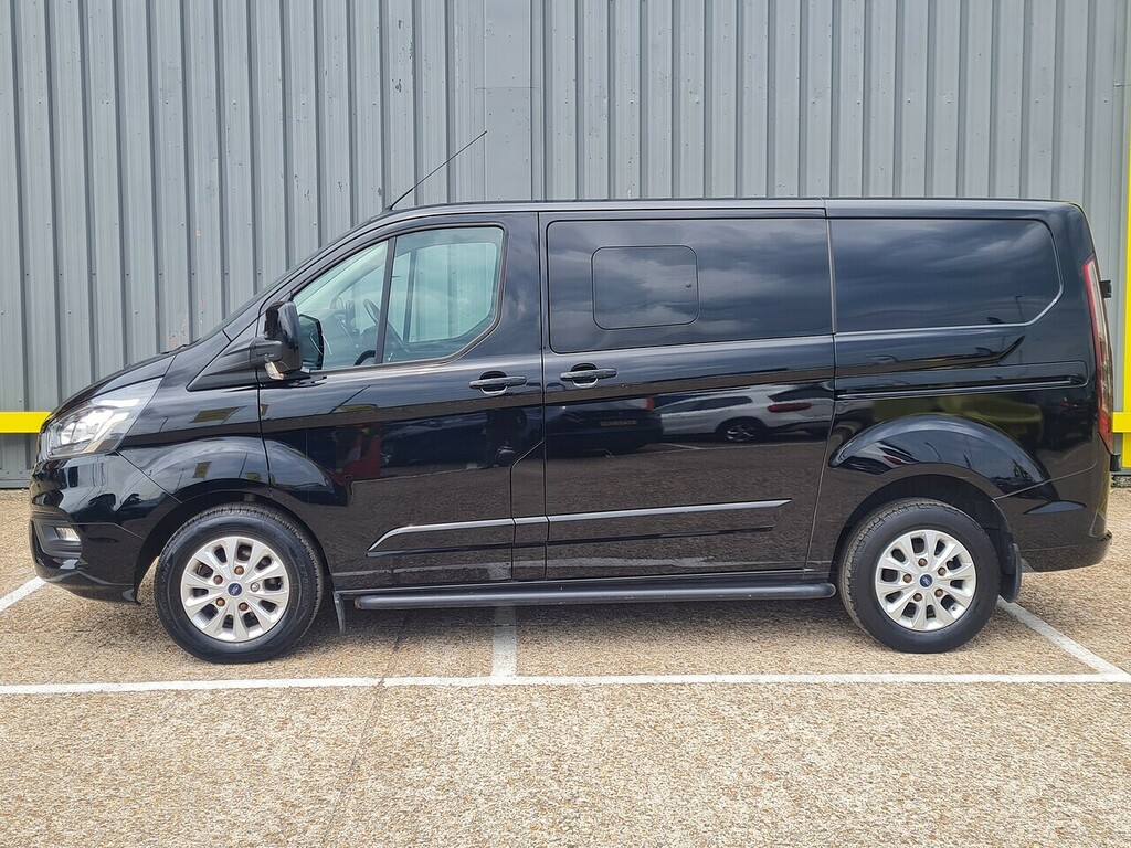 Ford Tourneo Custom 320 Ecoblue 2.0 Black #2