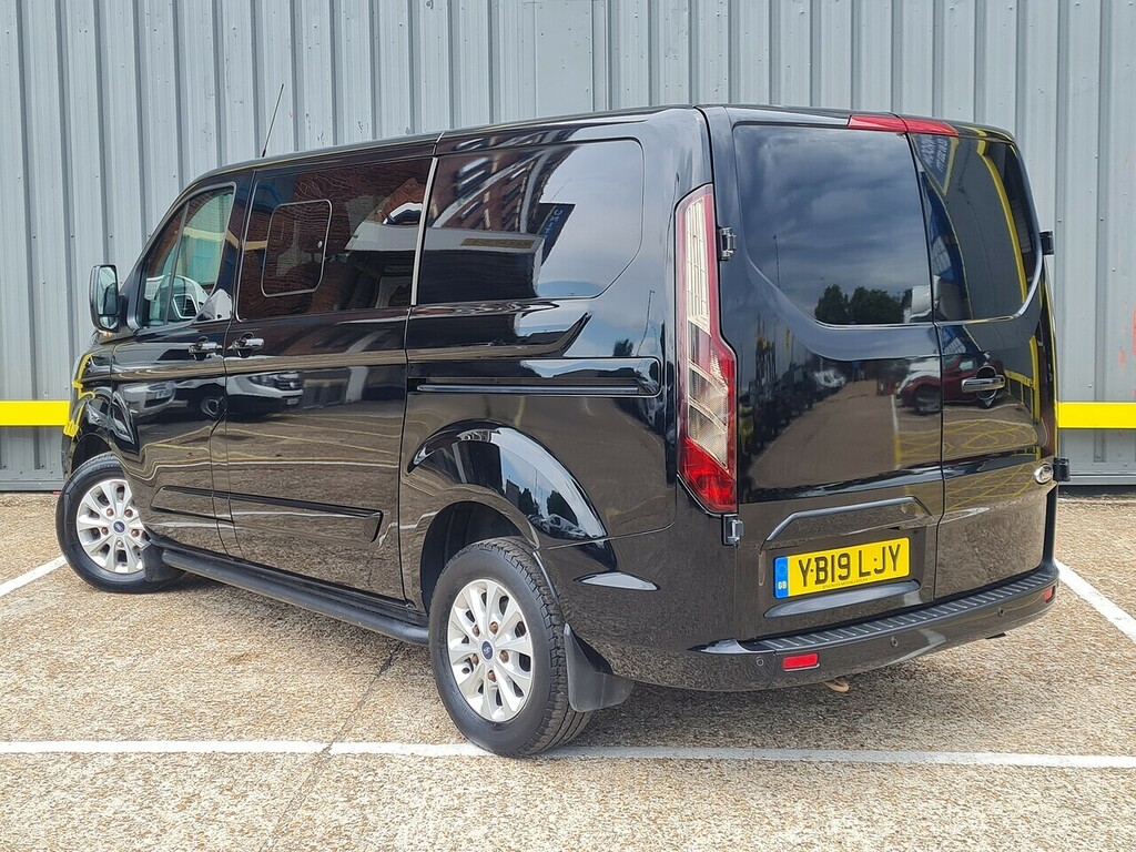 Ford Tourneo Custom 320 Ecoblue 2.0 Black #3