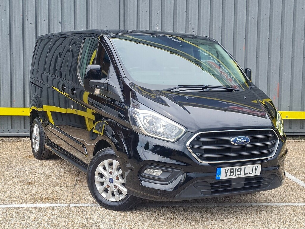 Ford Tourneo Custom 320 Ecoblue 2.0 Black
