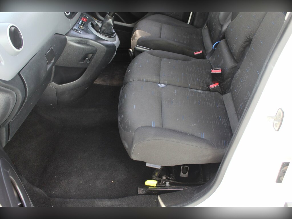 Citroen Berlingo Mpv Black #16