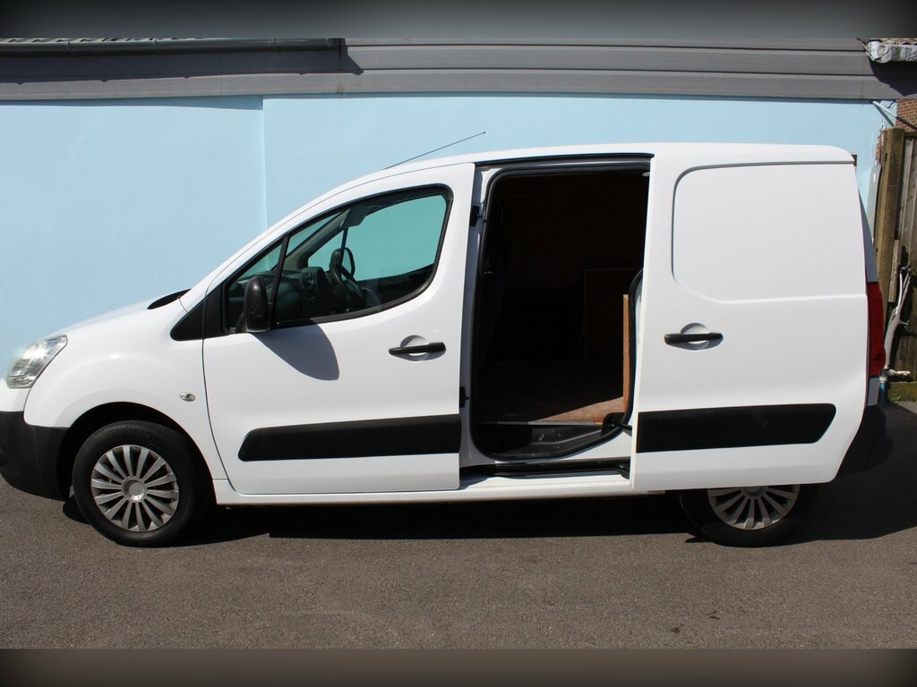 Citroen Berlingo Mpv Black #3