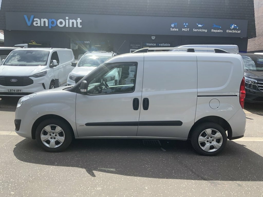 Vauxhall Combo 1.6 Cdti 2000 16V Fwd L1 H1 Black #9