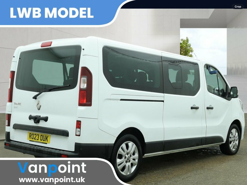 Renault Trafic 2L Sport White #3