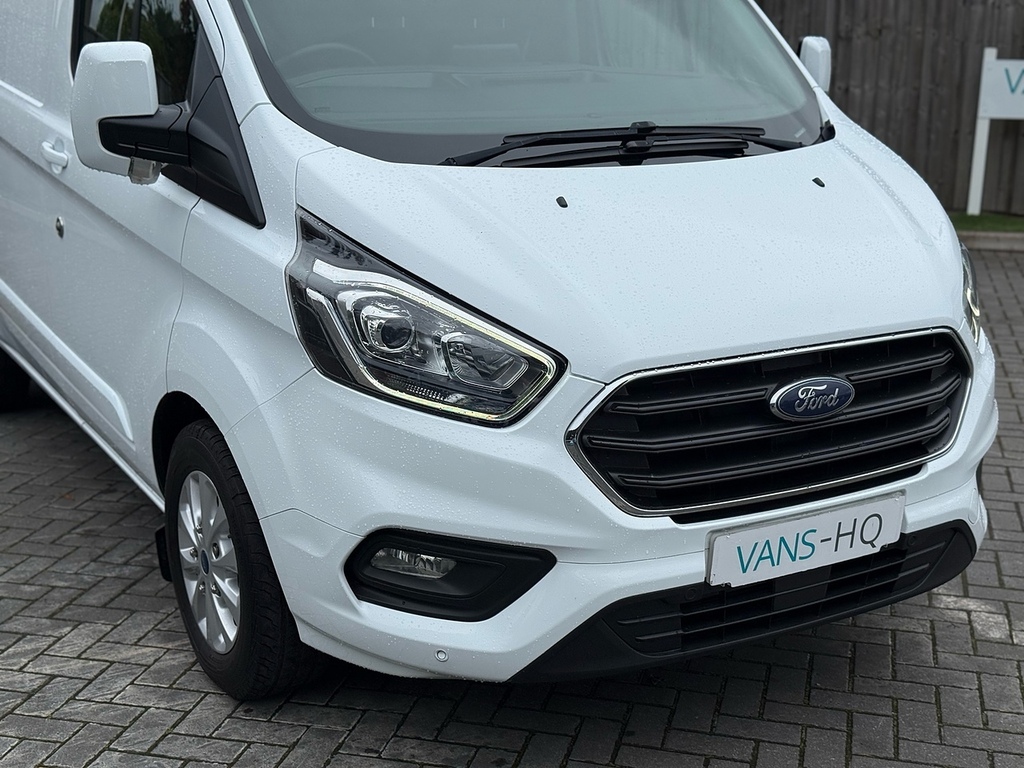 Ford Transit Custom Mpv HT72VMX White #5