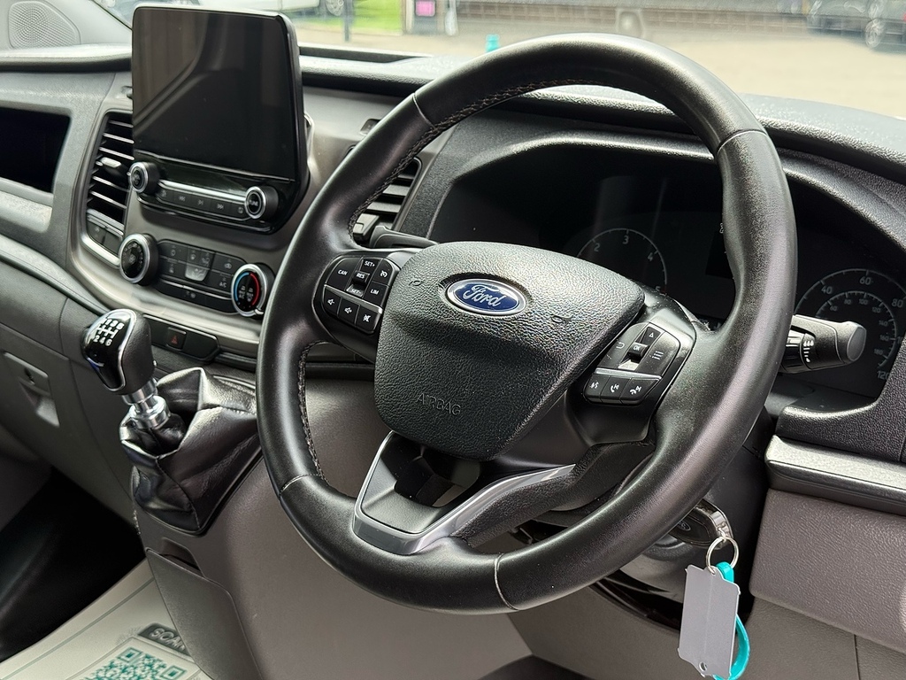 Ford Transit Custom Mpv LJ23HEE White #2