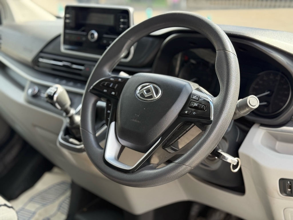 Maxus Deliver 9 Mpv White #2