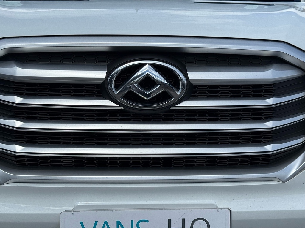 Maxus Deliver 9 Mpv White #6