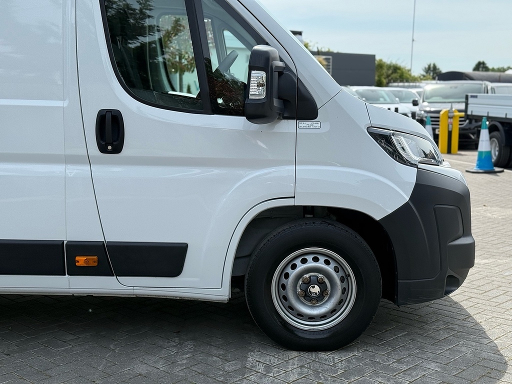 Vauxhall Movano Xlwb L4h2 Medium White #16