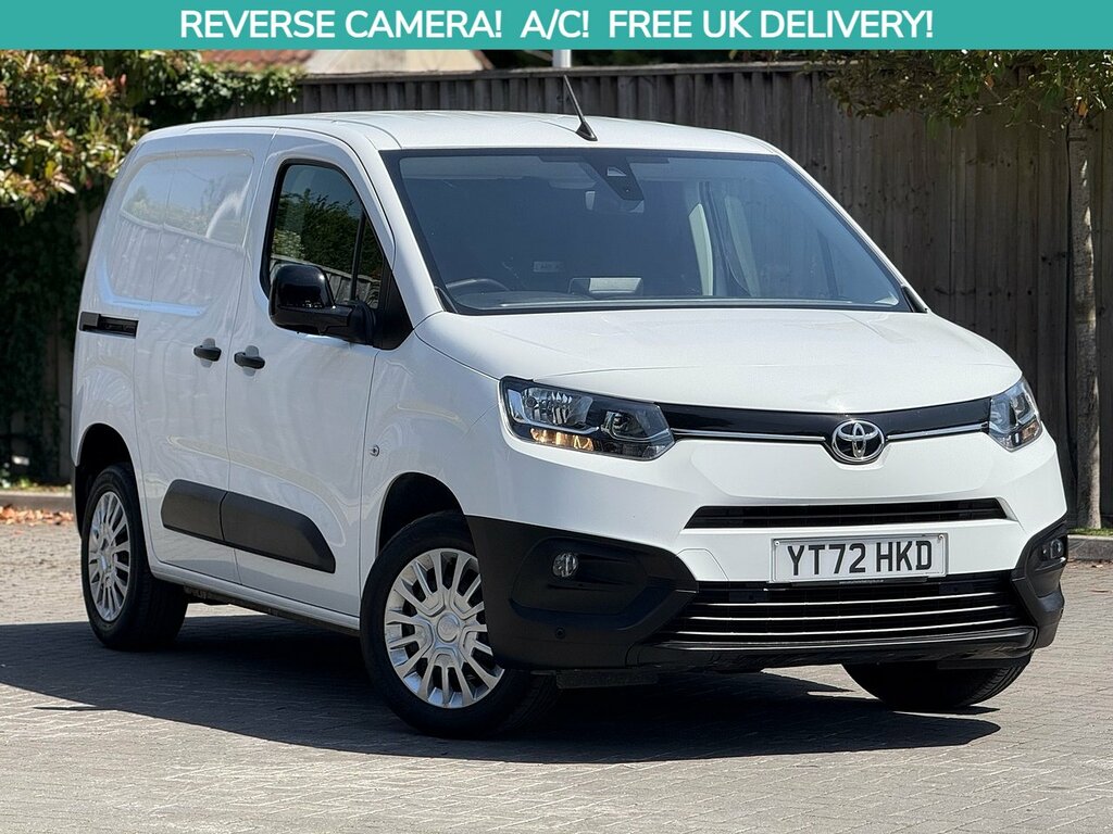 Toyota Proace City Mpv White