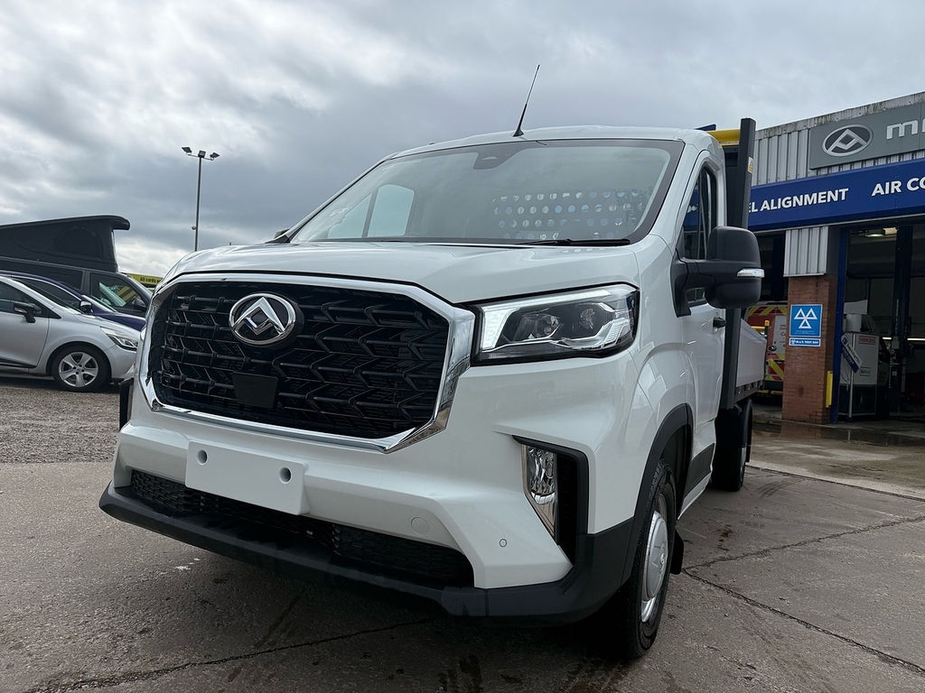 Maxus Deliver 9 D20 Tipper GU75HDX White #6