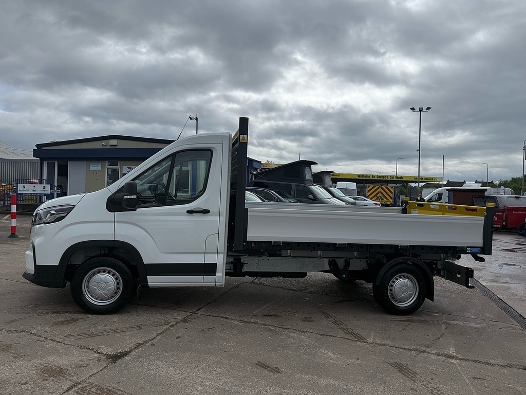 Maxus Deliver 9 D20 Tipper GU75HDX White #2