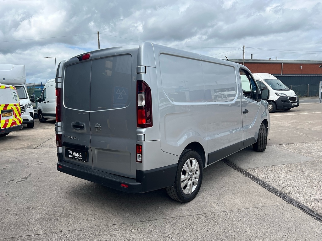 Nissan Primastar Dci 28 Tekna DU23ZXE Grey #4