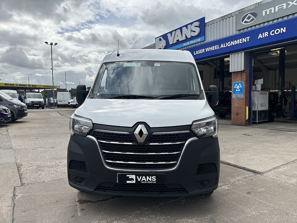 Renault Master Lm35 Blue Dci 135 Advance Medium Roof Van White #12