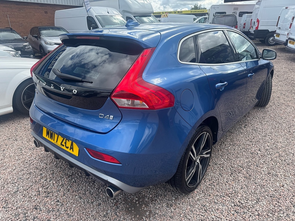 Volvo V40 D4 R-design Pro Blue #4