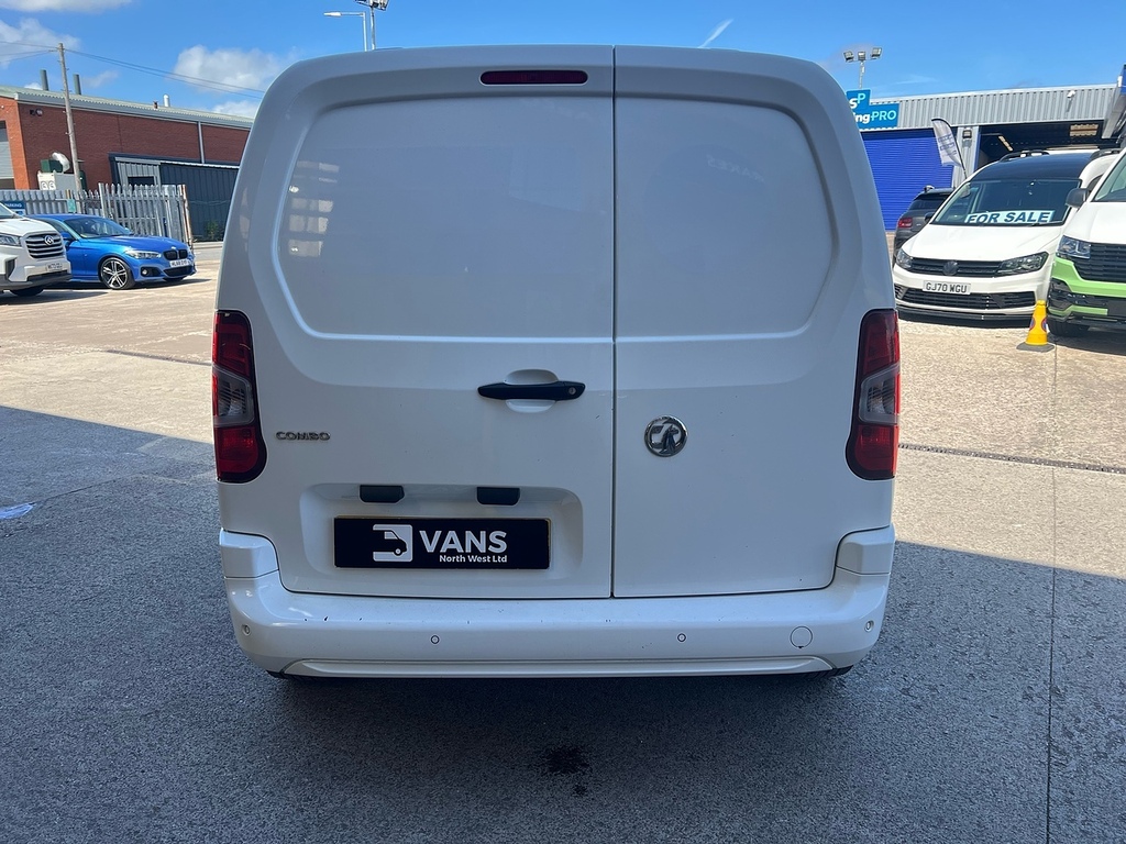Vauxhall Combo Turbo D 2300 Sportive DL70DPY White #4