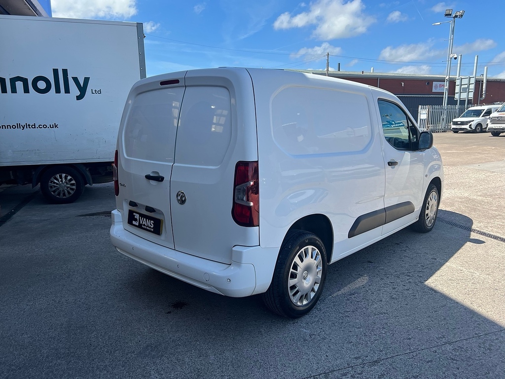Vauxhall Combo Turbo D 2300 Sportive DL70DPY White #3