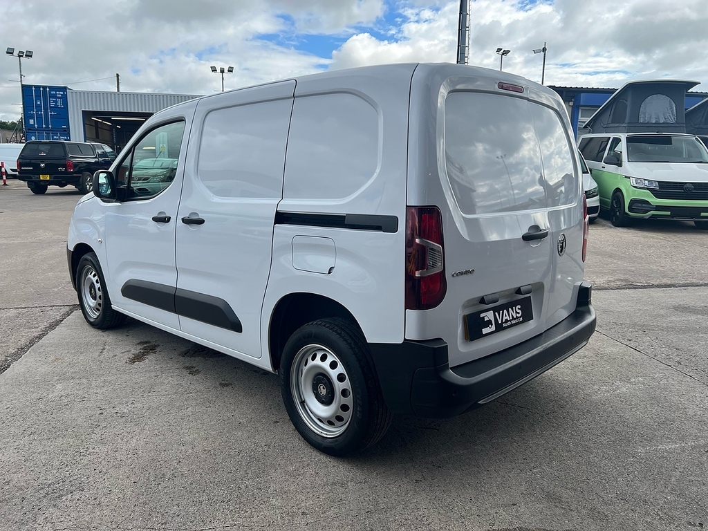 Vauxhall Combo Turbo D 2300 Prime DT24XAB White #4