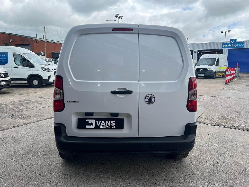 Vauxhall Combo Turbo D 2300 Prime DT24XAB White #3