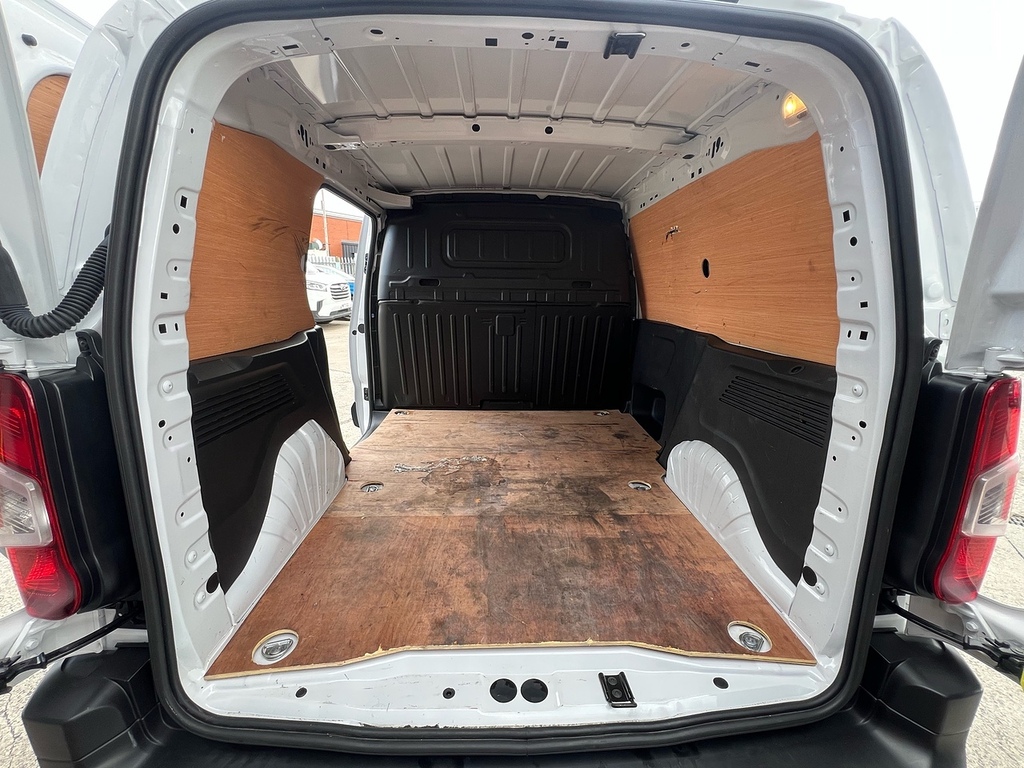 Vauxhall Combo Turbo D 2300 Prime DT24XAB White #6