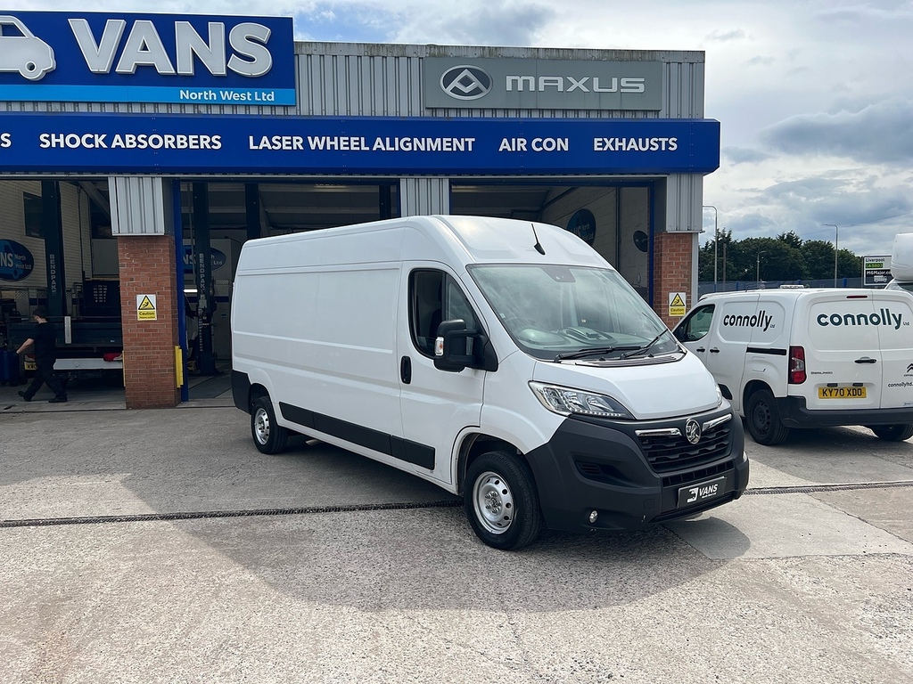 Vauxhall Movano Cdti 3500 Biturbo Dynamic White