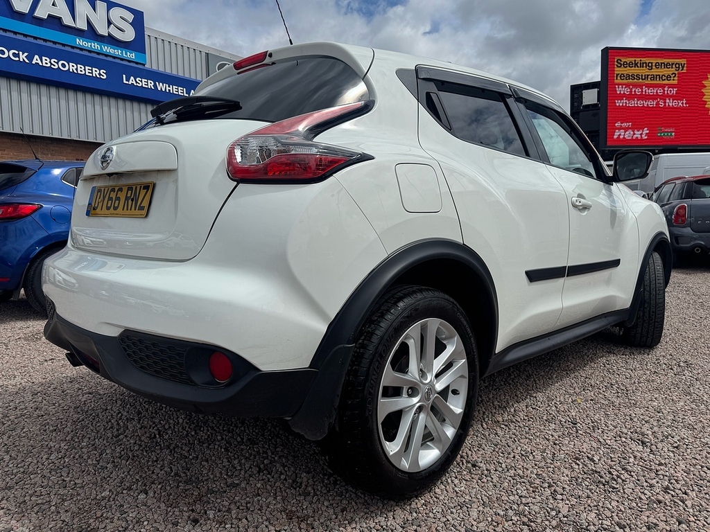 Nissan Juke Dig-t N-connecta White #6